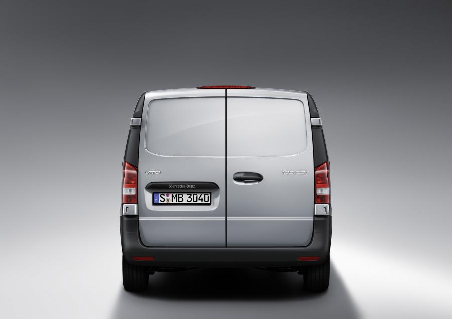  Mercedes-Benz Vito Panel Van 2014 года  (фото 19 из 45)